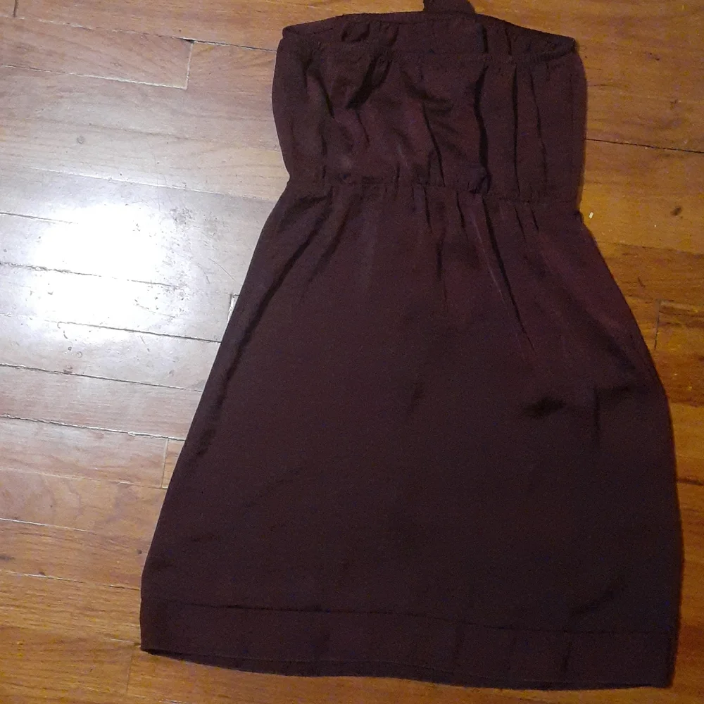 Banana Republic Strapless dress UGC color Burgundy - Picture 3 of 5